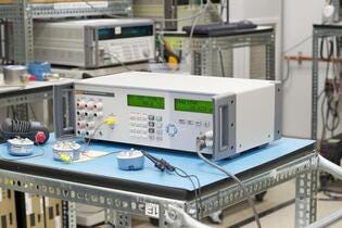 多(duo)功能(néng)校準器(qi) 多(duo)功能(néng)校準器(qi)