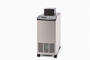 7340/7380 Compact Temperature Calibration Baths 7340/7380 Compact Temperature Calibration Baths